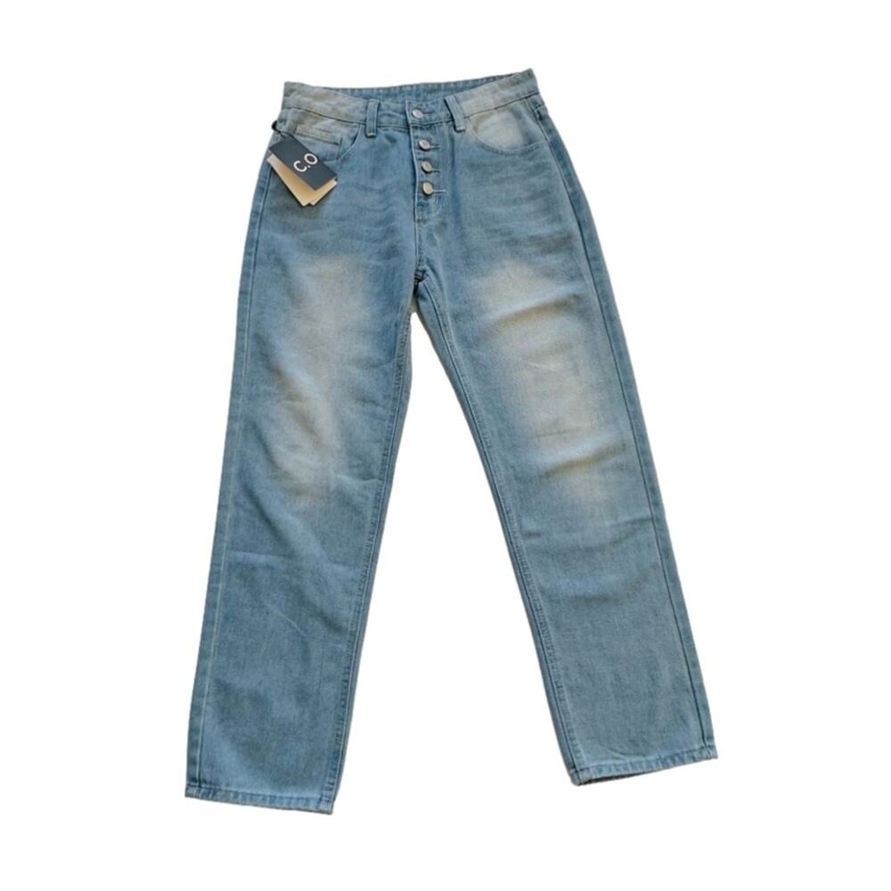 C.O.Z.Y. Jeans Light Wash Button Fly High Rise Straight Leg Jeans Size 6 NEW